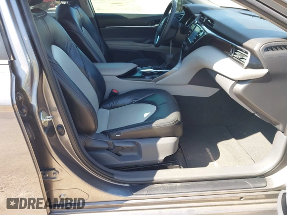 2019 Toyota Camry LE with VIN 4T1B11HK4KU286959, listed as a IAAI auction lot 42063344 with 92,481 mi miles and . Bid and sale history available at DreamBid. Image 5.