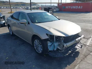 2015 Lexus ES 330 with VIN JTHBK1GGXF2172642, listed as a IAAI auction lot 42433367 with 77,749 mi miles and . Bid and sale history available at DreamBid. Image 1.