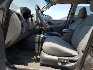 2006 Ford Escape XLT with VIN 1FMYU03166KA03859, listed as a Copart auction lot 58864195 with 151,998 mi miles and Clean title. Bid and sale history available at DreamBid. Image 7.