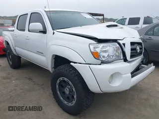 2006 Toyota Tacoma PreRunner z VIN 5TEJU62N36Z244898, wystawiony jako IAAI lot #41551832 z przebiegiem 227 726 mil mil oraz . Historia ofert i sprzedaży dostępna na DreamBid. Obrazek 1.