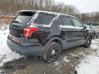 2016 Ford Utility Police Interceptor with VIN 1FM5K8AR7GGB80991, listed as a Copart auction lot 88179645 with 102,489 mi miles and Clean Title. Bid and sale history available at carsss.com. Image 3.