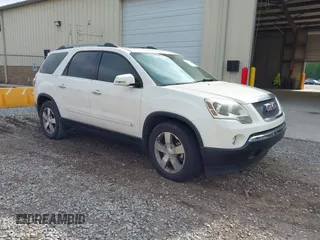 2010 GMC Acadia SLT1 z VIN 1GKLRMED5AJ128272, wystawiony jako IAAI lot #42215144 z przebiegiem 118 875 mil mil oraz . Historia ofert i sprzedaży dostępna na DreamBid. Obrazek 1.