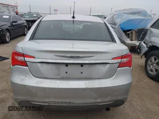 2011 Chrysler 200 LX with VIN 1C3BC4FB3BN522499, listed as a IAAI auction lot 41525816 with 187,610 mi miles. Bid and sale history available at carsss.com. Image 15.
