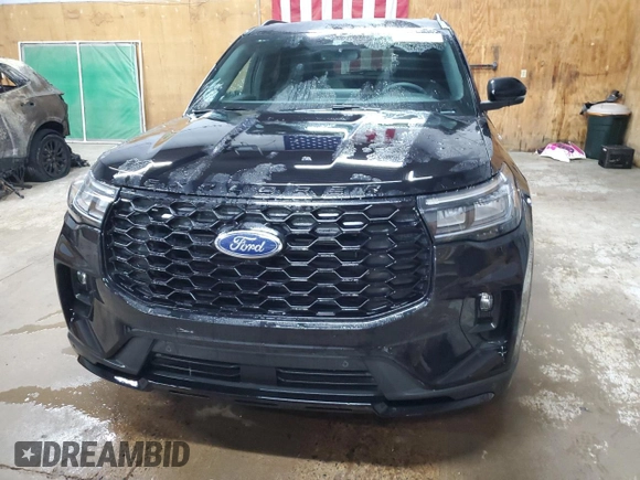 2025 Ford Explorer ST-Line z VIN 1FMUK8KH8SGA07538, wystawiony jako Copart lot #50768235 z przebiegiem 3 245 mil mil oraz Czysty tytuł • Clean title. Historia ofert i sprzedaży dostępna na DreamBid. Obrazek 5.