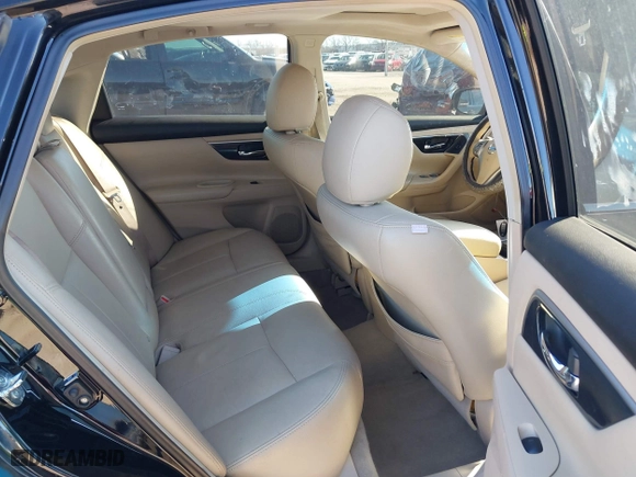 2013 Nissan Altima 3.5 SL with VIN 1N4BL3AP0DN465874, listed as a IAAI auction lot 41198257 with 183,265 mi miles. Bid and sale history available at carsss.com. Image 8.