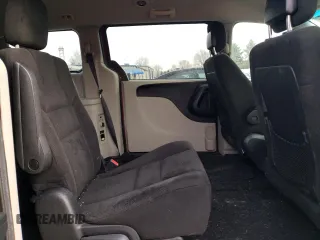 2015 Dodge Grand Caravan SXT with VIN 2C4RDGCG3FR625083, listed as a Copart auction lot 42409455 with 117,217 mi miles and Salvage Title. Bid and sale history available at DreamBid. Image 11.
