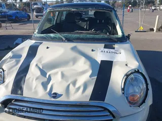 2013 MINI Hardtop with VIN WMWSU3C59DT686286, listed as a IAAI auction lot 41445969 with 85,214 mi miles and . Bid and sale history available at DreamBid. Image 6.