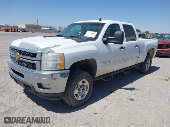 2014 Chevrolet Silverado 2500HD LT with VIN 1GC1CXCG5EF186765, listed as a IAAI auction lot 41906447 with 223,521 mi miles. Bid and sale history available at carsss.com. Image 17.