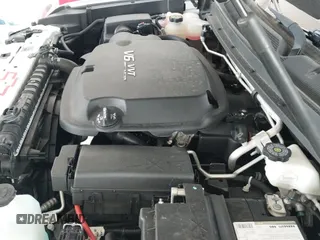 2019 Chevrolet Colorado 4WD LT z VIN 1GCGTCEN0K1275182, wystawiony jako IAAI lot #43240132 z przebiegiem 69 939 mil mil oraz . Historia ofert i sprzedaży dostępna na DreamBid. Obrazek 19.