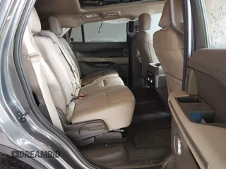 2018 Ford Expedition XLT z VIN 1FMJU1JT7JEA22830, wystawiony jako IAAI lot #42050739 z przebiegiem 114 529 mil mil oraz . Historia ofert i sprzedaży dostępna na DreamBid. Obrazek 8.
