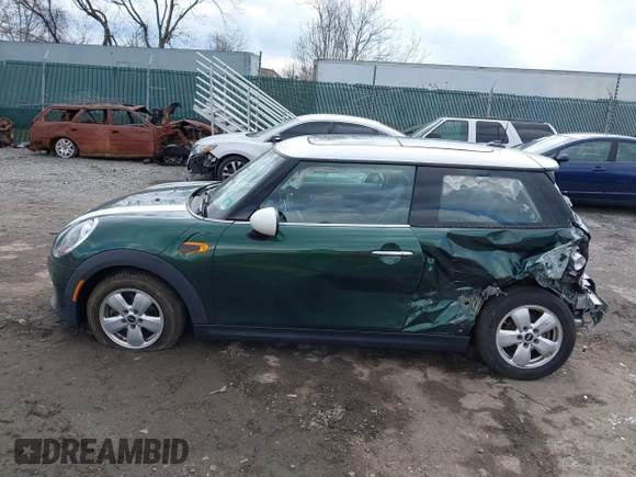 2016 MINI Hardtop with VIN WMWXP5C57G2D14726, listed as a IAAI auction lot 41893233 with 74,742 mi miles and . Bid and sale history available at DreamBid. Image 14.