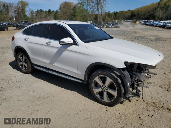 2019 Mercedes-Benz GLC 300 with VIN WDC0J4KB6KF562028, listed as a Copart auction lot 54717235 with 66,110 mi miles and Clean Title. Bid and sale history available at DreamBid. Image 4.