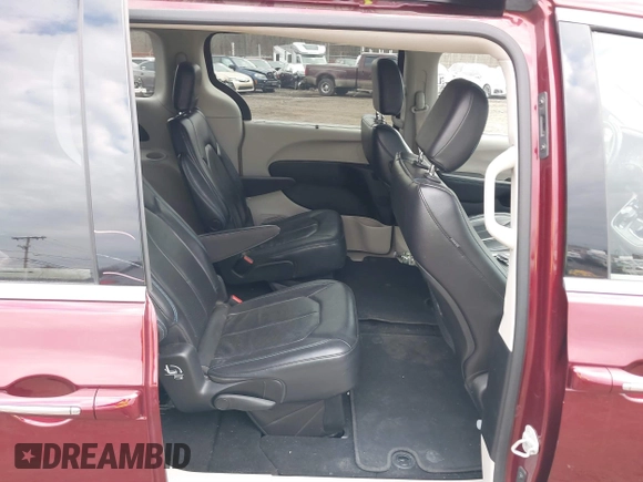 2021 Chrysler Pacifica Touring L with VIN 2C4RC1BG6MR597911, listed as a IAAI auction lot 41660729 with 72,004 mi miles and . Bid and sale history available at DreamBid. Image 8.
