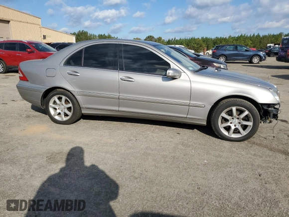 2007 Mercedes-Benz C 280 Luxury с VIN WDBRF54H87F851147, выставлен на аукционе Copart как лот 82813094 с пробегом 128 166 миль миль и Списание • Salvage title. История ставок и продаж доступна на DreamBid. Изображение 4.