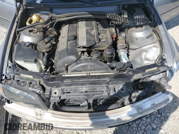 2005 BMW 3 Series 325i with VIN WBAET37415NJ84914, listed as a Copart auction lot 69404704 with 175,029 mi miles and Salvage Title. Bid and sale history available at carsss.com. Image 11.