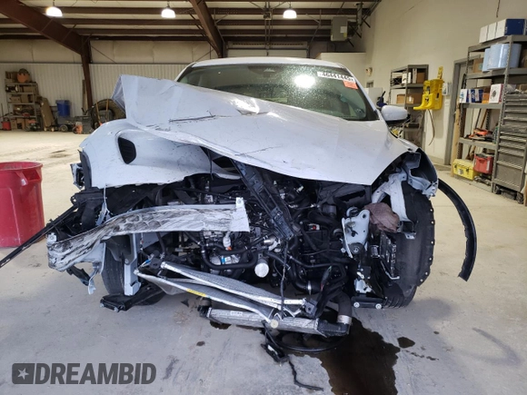 2020 Ford Escape SE with VIN 1FMCU9G67LUA27821, listed as a Copart auction lot 46441445 with 24,266 mi miles and Salvage Title. Bid and sale history available at DreamBid. Image 5.