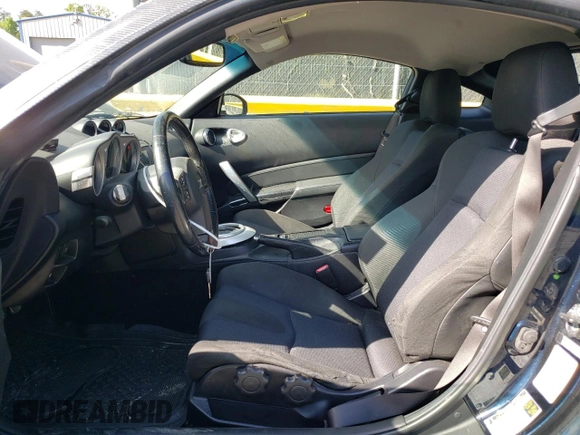 2008 Nissan 350Z Nismo z VIN JN1BZ34E48M751826, wystawiony jako Copart lot #55337265 z przebiegiem 188 638 mil mil oraz Szkoda całkowita • Salvage title. Historia ofert i sprzedaży dostępna na DreamBid. Obrazek 7.
