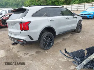 2022 Kia Sorento SX z VIN 5XYRKDLF2NG119453, wystawiony jako IAAI lot #42157576 z przebiegiem 66 733 mil mil oraz . Historia ofert i sprzedaży dostępna na DreamBid. Obrazek 4.