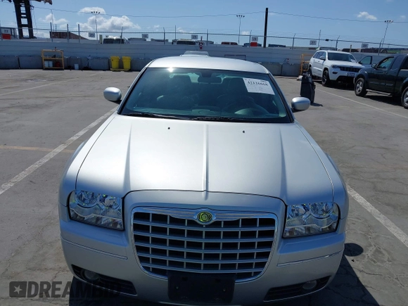 2007 Chrysler 300 Touring with VIN 2C3KA53G57H737815, listed as a IAAI auction lot 42126668 with 46,750 mi miles and . Bid and sale history available at DreamBid. Image 12.