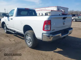 2022 Ram 2500 Tradesman with VIN 3C6MR5AJ0NG417897, listed as a IAAI auction lot 41543235 with 4,820 mi miles. Bid and sale history available at carsss.com. Image 3.
