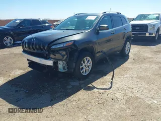 2017 Jeep Cherokee Latitude with VIN 1C4PJMCS1HW525240, listed as a IAAI auction lot 41680409 with 75,109 mi miles. Bid and sale history available at carsss.com. Image 18.