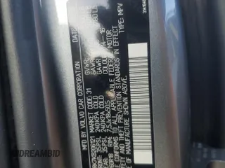2019 Volvo XC60 Momentum с VIN LYV102RK7KB206121, выставлен на аукционе Copart как лот 44183655 с пробегом 33 332 миль миль и Списание • Salvage title. История ставок и продаж доступна на DreamBid. Изображение 14.