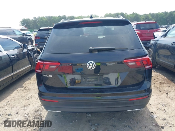 2020 Volkswagen Tiguan S with VIN 3VV1B7AX1LM086019, listed as a IAAI auction lot 42458434 with 114,413 mi miles and . Bid and sale history available at DreamBid. Image 16.