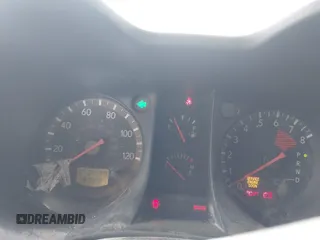 2003 Mitsubishi Outlander LS z VIN JA4LX31G63U061530, wystawiony jako IAAI lot #42367298 z przebiegiem 198 887 mil mil oraz . Historia ofert i sprzedaży dostępna na DreamBid. Obrazek 7.