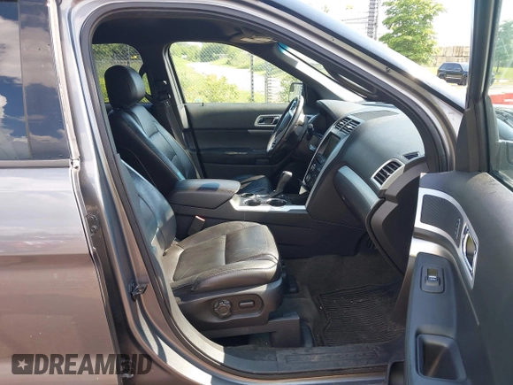 2014 Ford Explorer XLT with VIN 1FM5K7D8XEGC21589, listed as a IAAI auction lot 42558702 with 140,818 mi miles and . Bid and sale history available at DreamBid. Image 5.