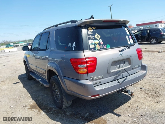 2001 Toyota Sequoia Limited with VIN 5TDBT48A91S026065, listed as a IAAI auction lot 42004832 with 254,386 mi miles. Bid and sale history available at carsss.com. Image 3.