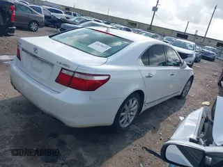 2008 Lexus LS 460 с VIN JTHBL46F485079740, выставлен на аукционе IAAI как лот 42476825 с пробегом Не указан миль и . История ставок и продаж доступна на DreamBid. Изображение 4.