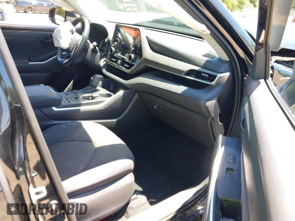 2021 Toyota Highlander L with VIN 5TDZZRAHXMS526743, listed as a IAAI auction lot 42335813 with 79,000 mi miles and . Bid and sale history available at DreamBid. Image 5.