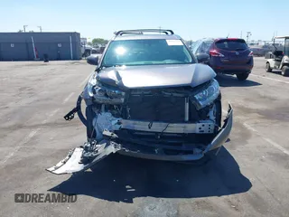 2018 Toyota Highlander Limited with VIN 5TDDZRFH1JS851022, listed as a IAAI auction lot 42527334 with 69,991 mi miles and . Bid and sale history available at DreamBid. Image 6.