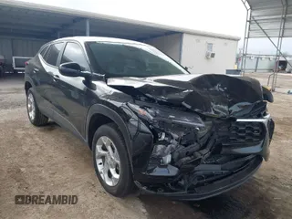2025 Chevrolet Trax LS with VIN KL77LFEP7SC046843, listed as a IAAI auction lot 41593352 with 11,308 mi miles and . Bid and sale history available at DreamBid. Image 1.