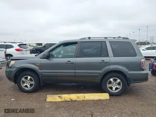 2008 Honda Pilot EX with VIN 5FNYF184X8B038749, listed as a IAAI auction lot 41419942 with 142,857 mi miles. Bid and sale history available at carsss.com. Image 14.