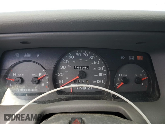 2005 Mercury Grand Marquis GS z VIN 2MEFM74W45X611002, wystawiony jako Copart lot #56645615 z przebiegiem 141 059 mil mil oraz Tytuł czysty. Historia ofert i sprzedaży dostępna na DreamBid. Obrazek 9.