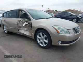 2004 Nissan Maxima SE with VIN 1N4BA41EX4C927086, listed as a IAAI auction lot 41734539 with 135,331 mi miles. Bid and sale history available at carsss.com. Image 1.