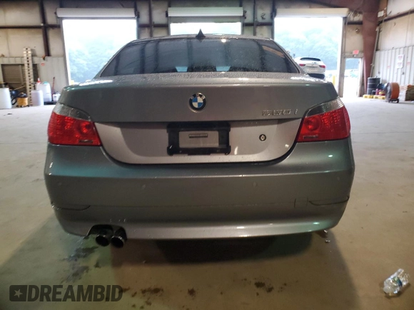 2007 BMW 5 Series 550i z VIN WBANB53517CP07229, wystawiony jako Copart lot #58400705 z przebiegiem 112 866 mil mil oraz Szkoda całkowita • Salvage title. Historia ofert i sprzedaży dostępna na DreamBid. Obrazek 6.