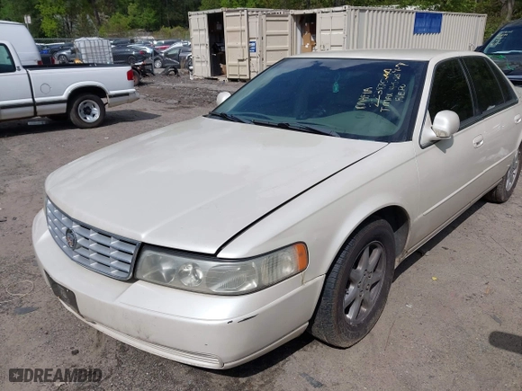 2001 Cadillac Seville Luxury SLS w/Monochrome Pkg with VIN 1G6KS54Y71U223875, listed as a IAAI auction lot 41970460 with 119,982 mi miles. Bid and sale history available at carsss.com. Image 2.