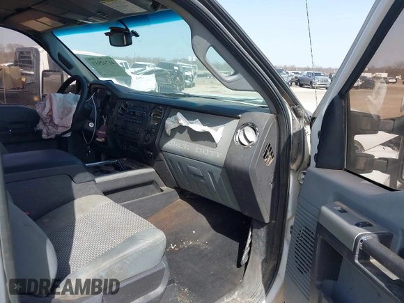 2013 Ford F-250 XL with VIN 1FT7X2BT1DEA74405, listed as a IAAI auction lot 41742953 with 443,862 mi miles and . Bid and sale history available at DreamBid. Image 5.