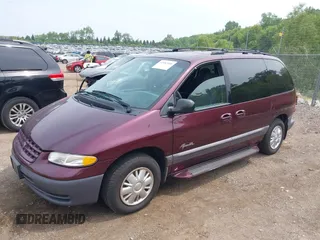 1999 Plymouth Voyager с VIN 2P4GP45G8XR219355, выставлен на аукционе IAAI как лот 42482440 с пробегом 129 283 миль миль и . История ставок и продаж доступна на DreamBid. Изображение 2.