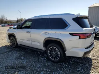 2024 Toyota Sequoia SR5 with VIN 7SVAAABA9RX042917, listed as a Copart auction lot 43750015 with 17,793 mi miles and Salvage Title. Bid and sale history available at carsss.com. Image 2.