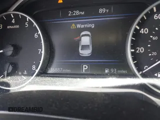 2018 Nissan Maxima SV z VIN 1N4AA6AP8JC375978, wystawiony jako IAAI lot #42115071 z przebiegiem 136 887 mil mil oraz . Historia ofert i sprzedaży dostępna na DreamBid. Obrazek 15.
