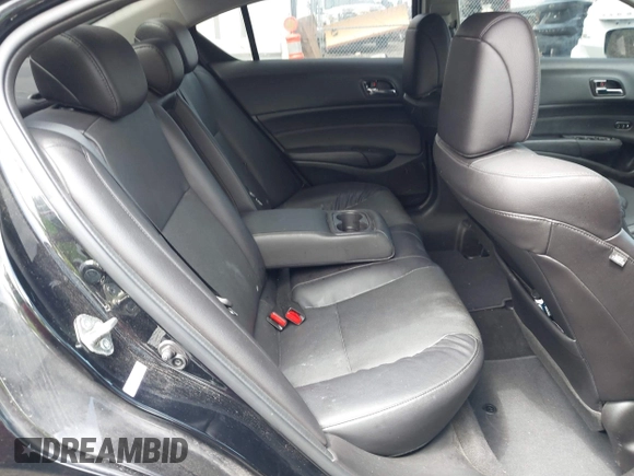 2017 Acura ILX Premium z VIN 19UDE2F78HA004694, wystawiony jako IAAI lot #42144001 z przebiegiem 104 653 mil mil oraz . Historia ofert i sprzedaży dostępna na DreamBid. Obrazek 8.