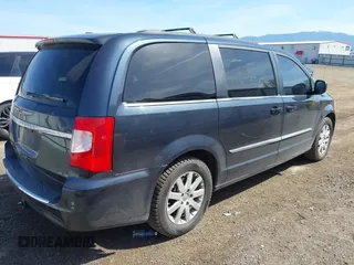 2014 Chrysler Town & Country Touring with VIN 2C4RC1BG0ER156227, listed as a IAAI auction lot 42035899 with 157,759 mi miles and . Bid and sale history available at DreamBid. Image 4.