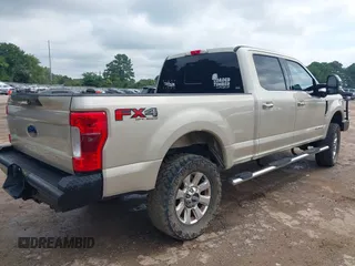 2018 Ford F-250 XL with VIN 1FT7W2BTXJEB50640, listed as a IAAI auction lot 42388061 with 274,829 mi miles and . Bid and sale history available at DreamBid. Image 4.