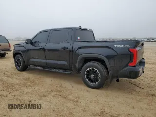 2022 Toyota Tundra SR5 with VIN 5TFLA5AB7NX016542, listed as a Copart auction lot 43166095 with 34,957 mi miles and Salvage title. Bid and sale history available at DreamBid. Image 2.