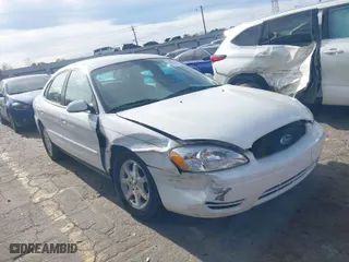 2006 Ford Taurus SEL with VIN 1FAFP56U56A221163, listed as a IAAI auction lot 41084838 with 51,665 mi miles. Bid and sale history available at carsss.com. Image 1.