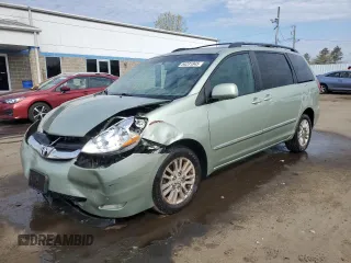 2010 Toyota Sienna XLE z VIN 5TDDK4CC9AS032923, wystawiony jako Copart lot #54231845 z przebiegiem 136 860 mil mil oraz Szkoda całkowita • Salvage title. Historia ofert i sprzedaży dostępna na DreamBid. Obrazek 1.