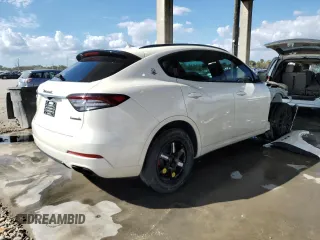 2021 Maserati Levante S with VIN ZN661YUA5MX377539, listed as a Copart auction lot 40783994 with 36,604 mi miles. Bid and sale history available at carsss.com. Image 3.